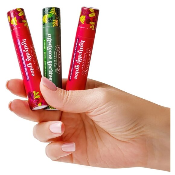 Poo-Pourri Holiday Spritzmas On-The-Go Travel Size 3pk Limited Edition Gift Set - Picture 3 of 4